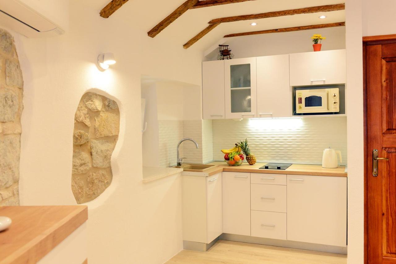 Veli Varos Old Town Deluxe Apartment City Centre *