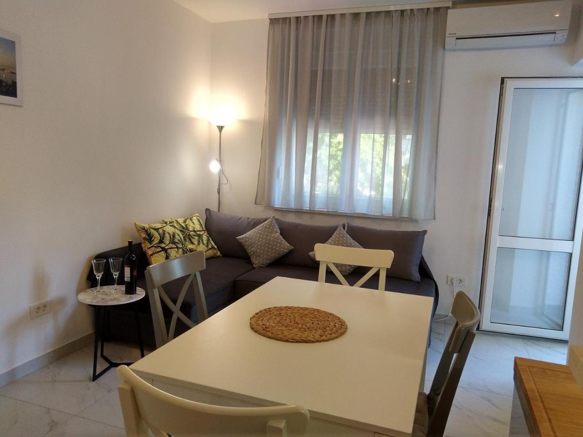 Deluxe Joia With Balcony On The Bacvice, Free Parking, Old Town, Near Ferry Port Apartamento *