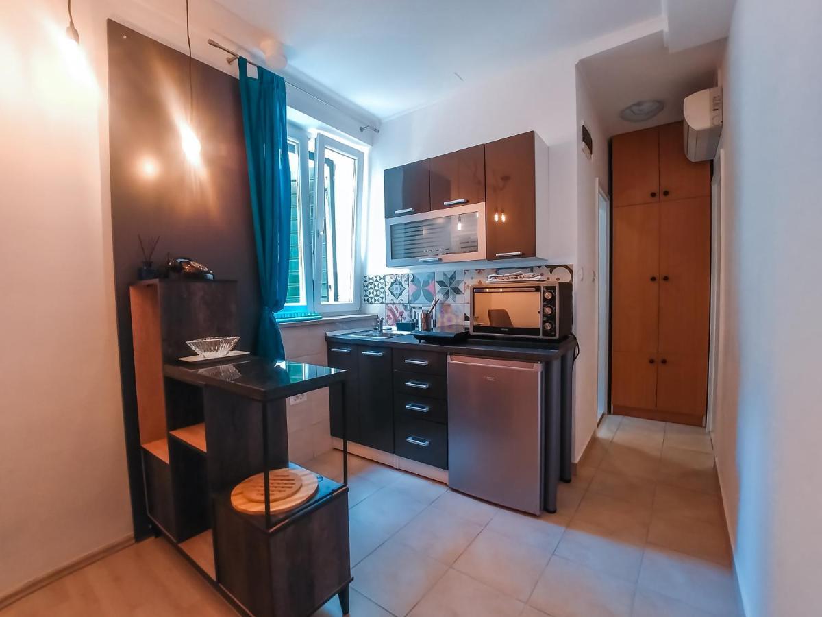 Julije Rooms
