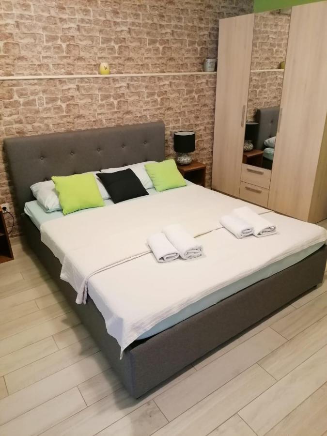Bliss With Free Parking * Split