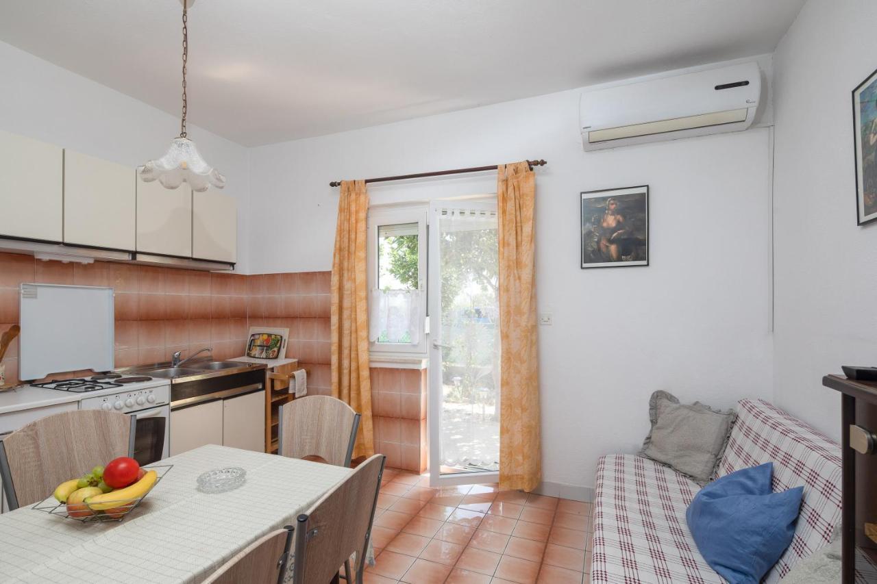 Near Babic Apartman