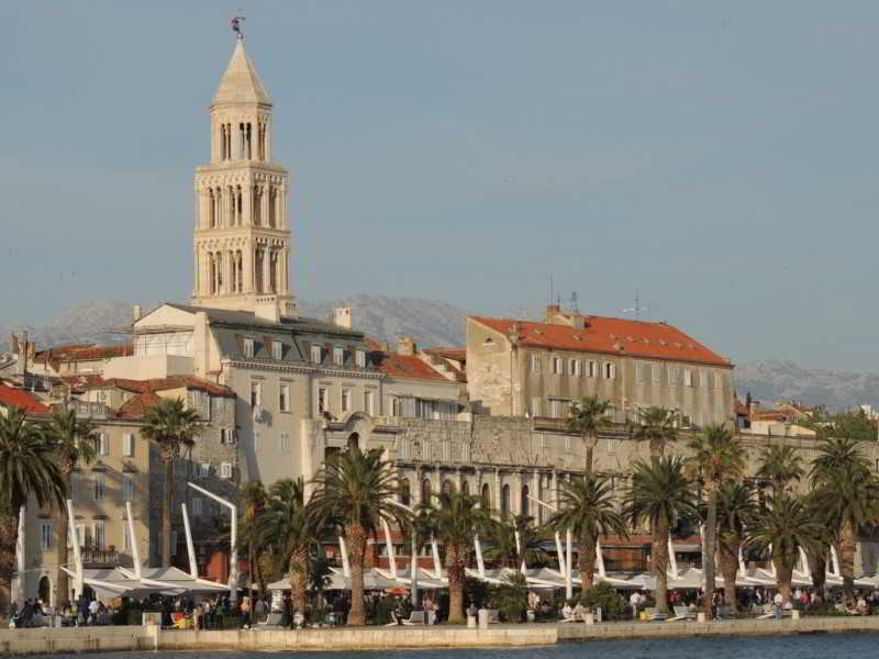 Apartments & Rooms Toni 3* Split