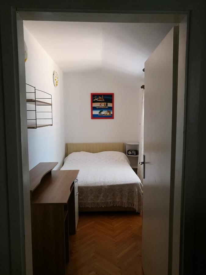 Margo Apartment *