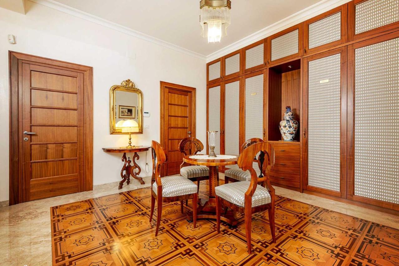Villa Exclusive Seafront Villa 5 Bedrooms Villa Mestro Outdoor Pool Magical Sea Views Split