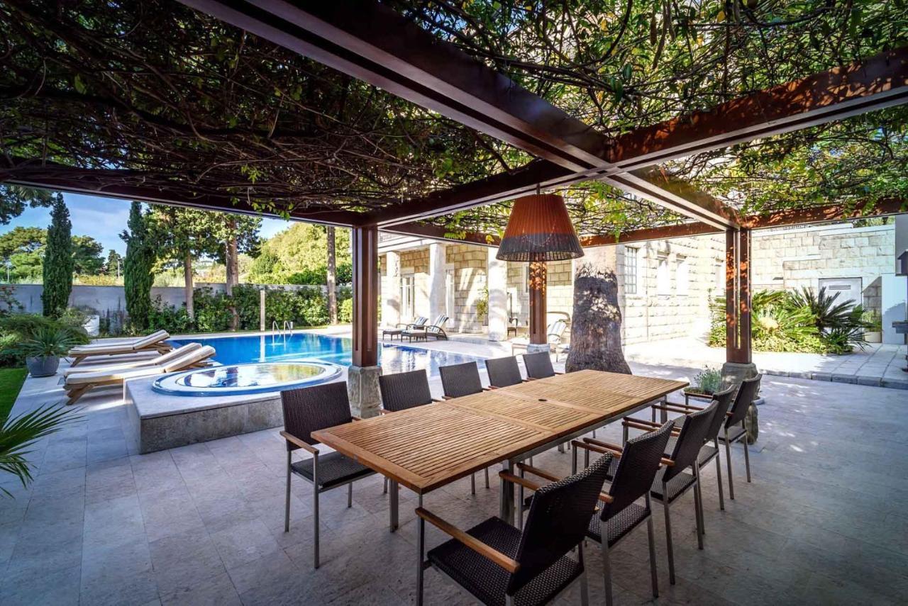 Villa Exclusive Seafront Villa 5 Bedrooms Villa Mestro Outdoor Pool Magical Sea Views Split