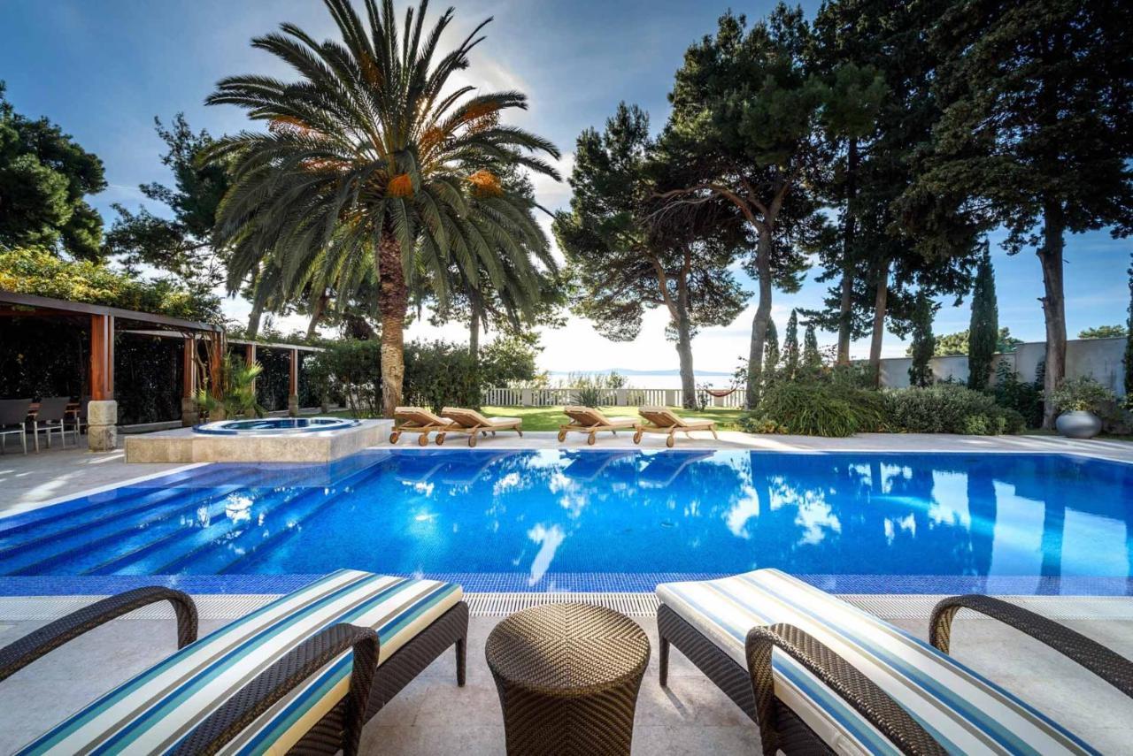 Exclusive Seafront Villa 5 Bedrooms Villa Mestro Outdoor Pool Magical Sea Views Split *