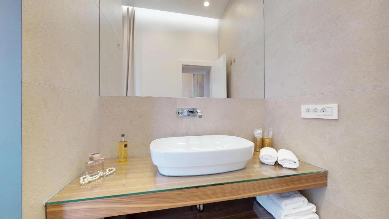 Illyria Luxury Split