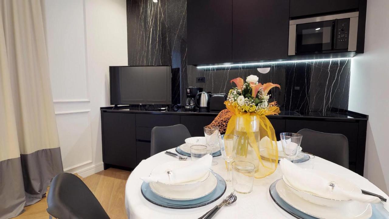 Illyria Luxury Split