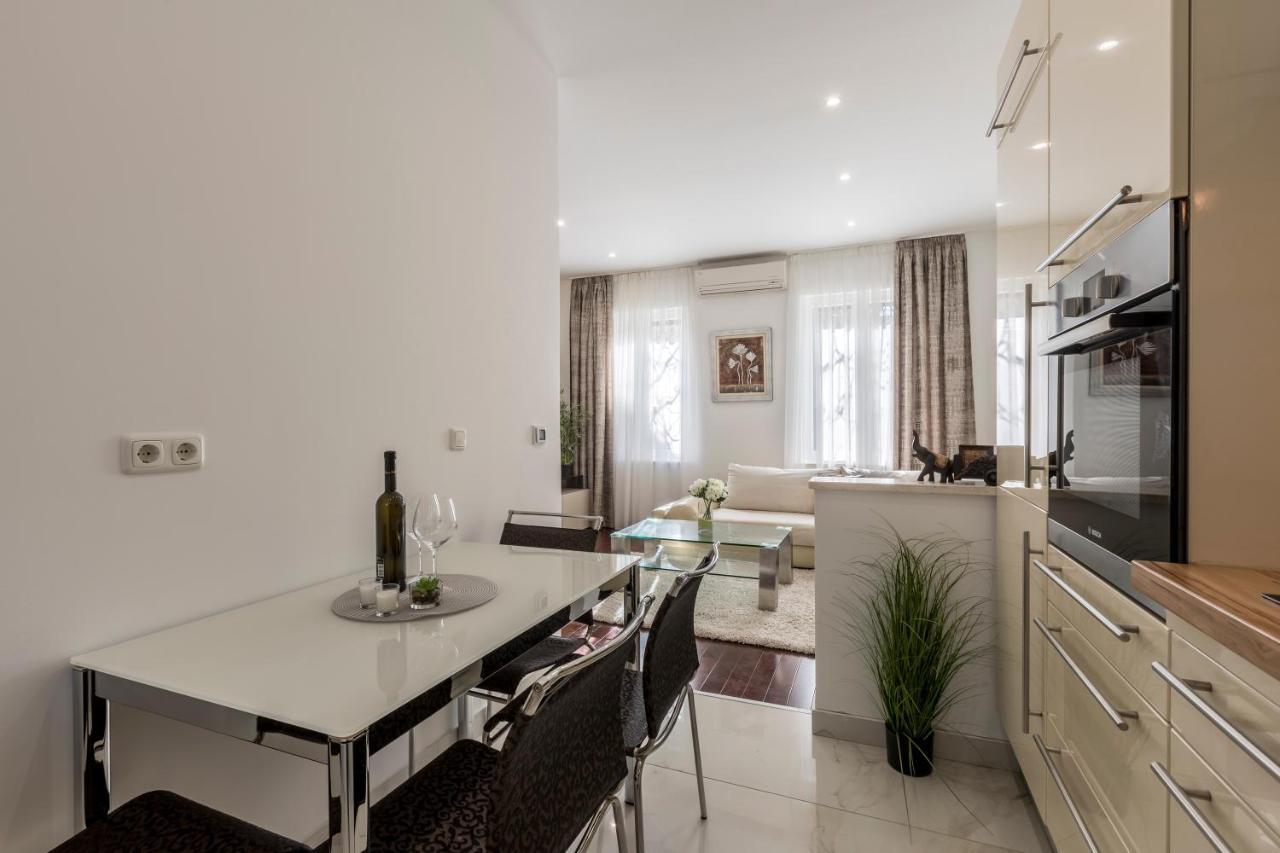 Apartment Villa Meri Very Central And Beautiful Apartment