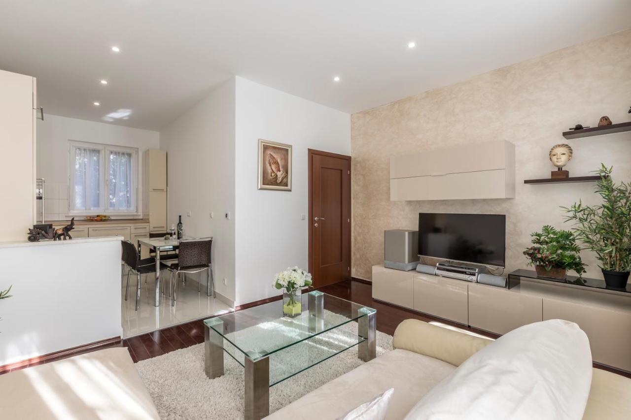 Villa Meri Very Central And Beautiful Apartment Split