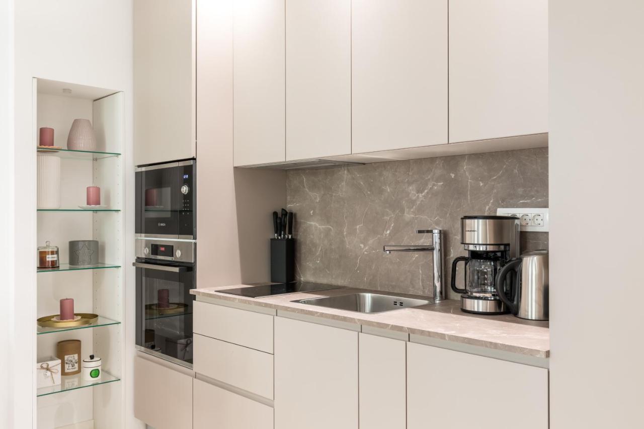 Apartment Adriatik Lux Teatro 2 *