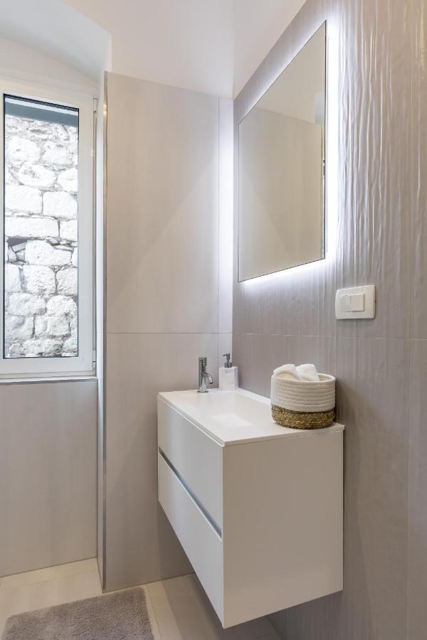 Apartment Adriatik Lux Teatro 2 Split