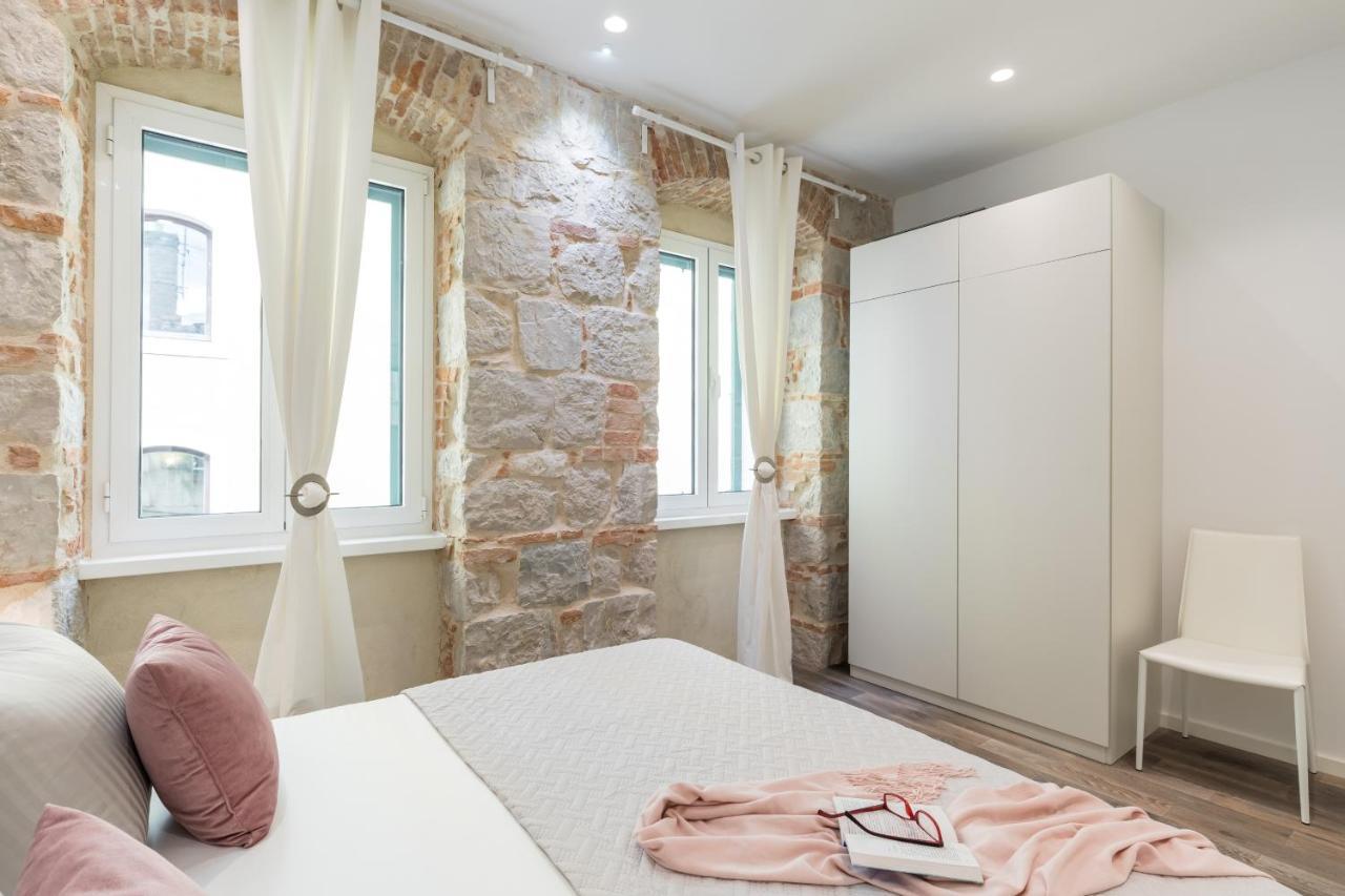 Adriatik Lux Teatro 2 *