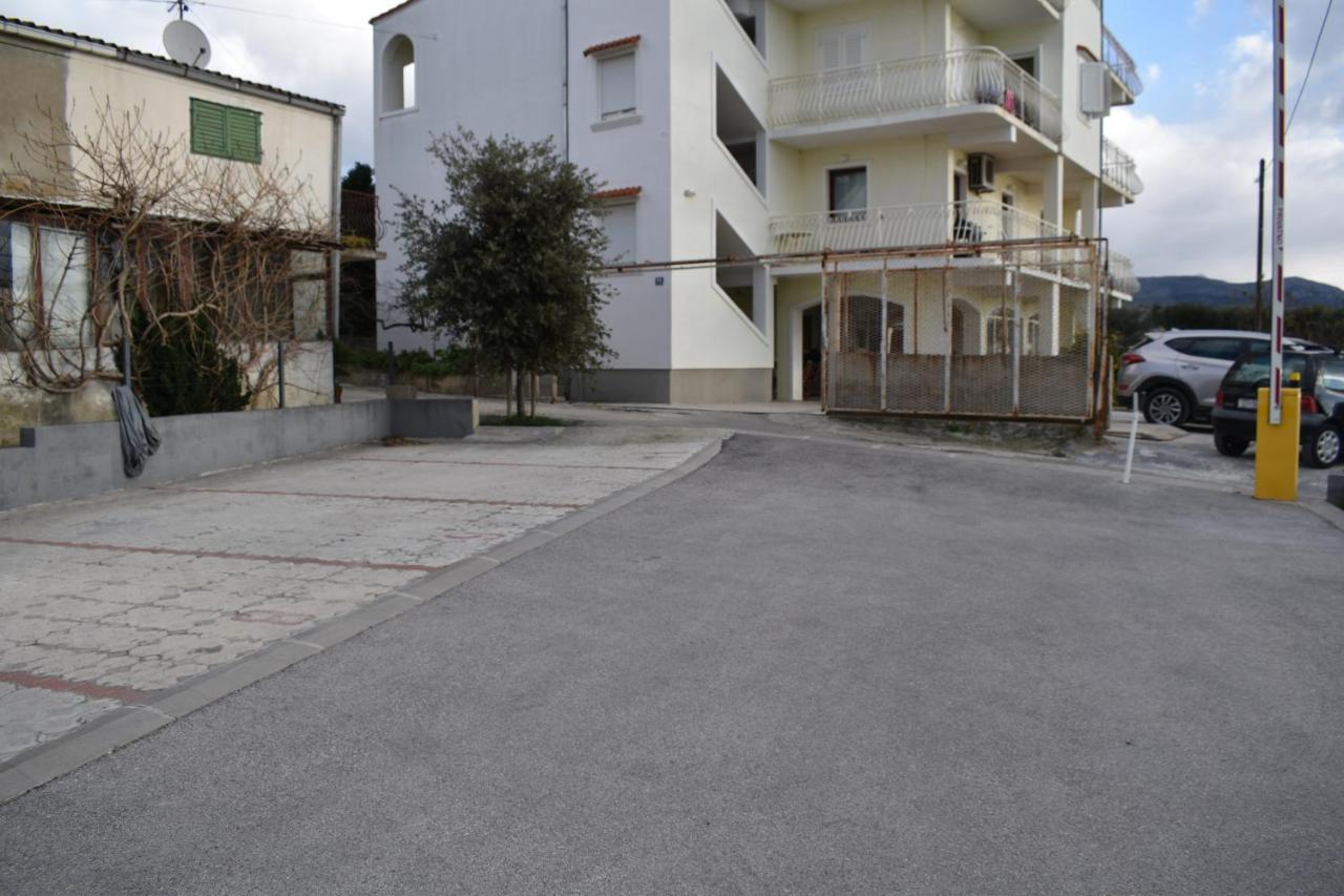 Apartment Alfa *
