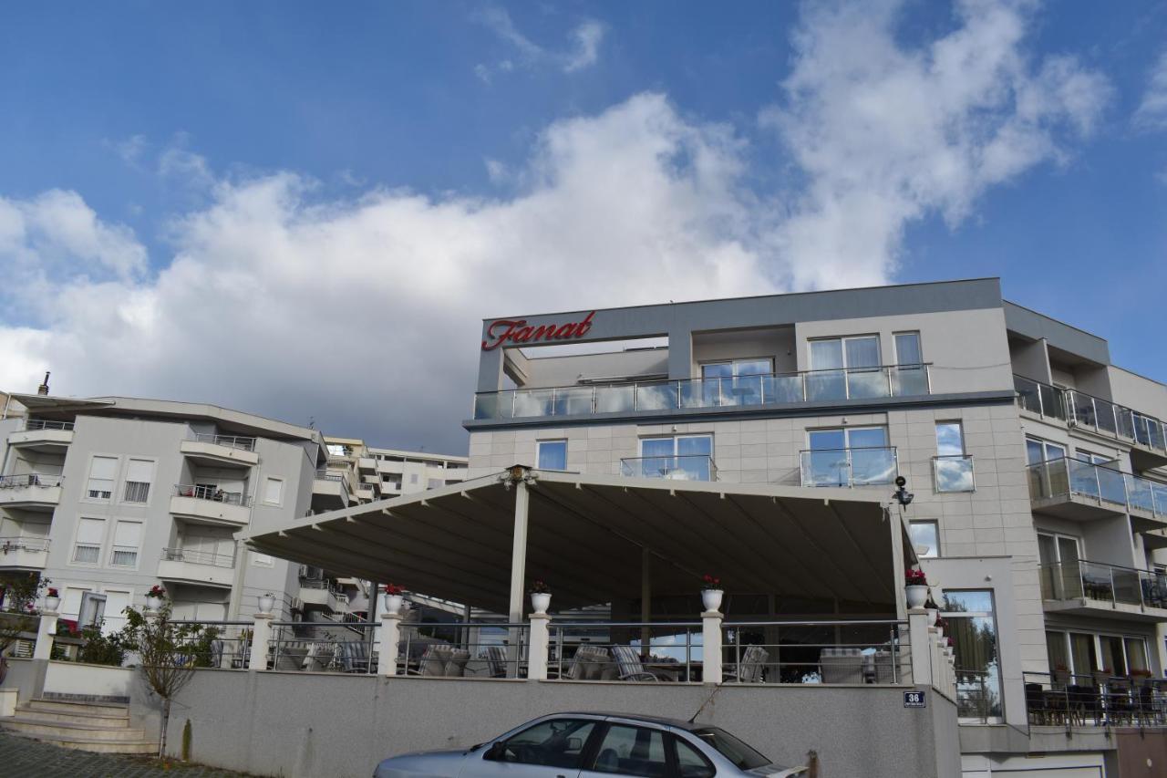 Apartment Alfa *