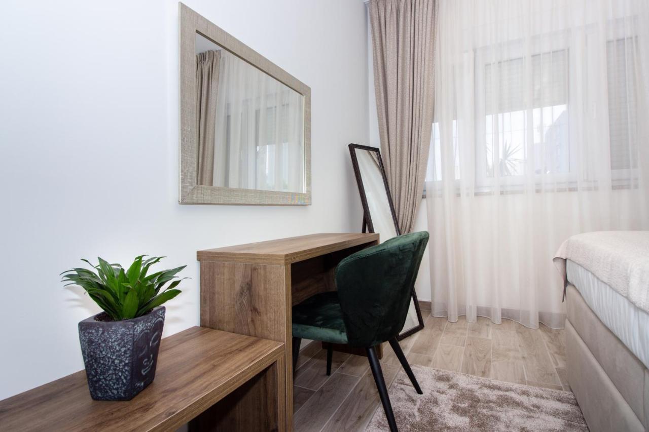 Apartment Utopia *