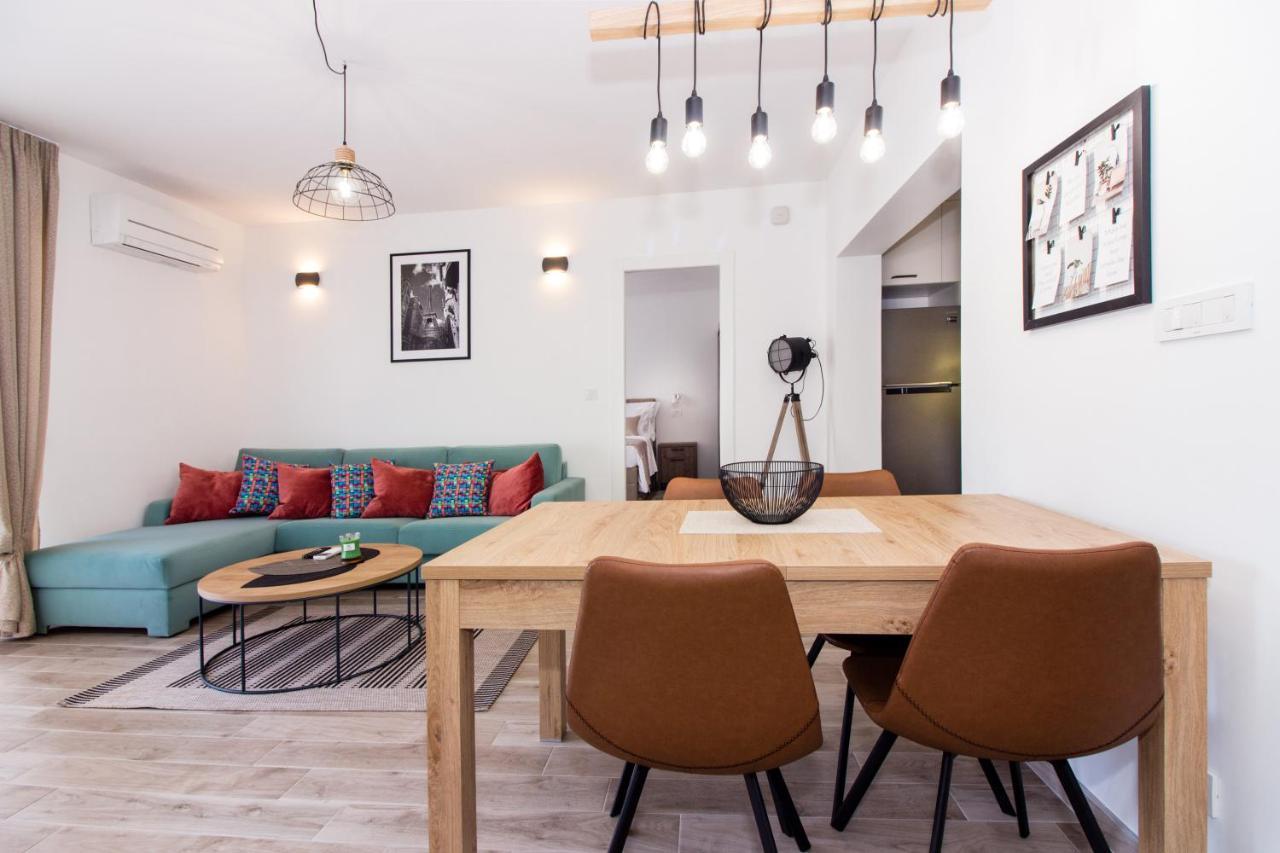 Utopia Apartment