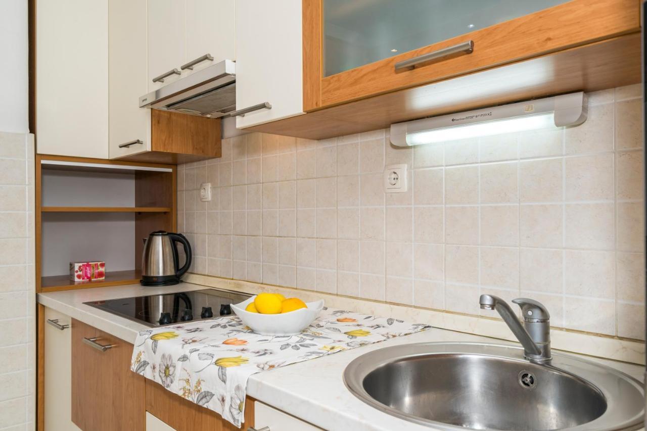 Apartman In Old Town With View *