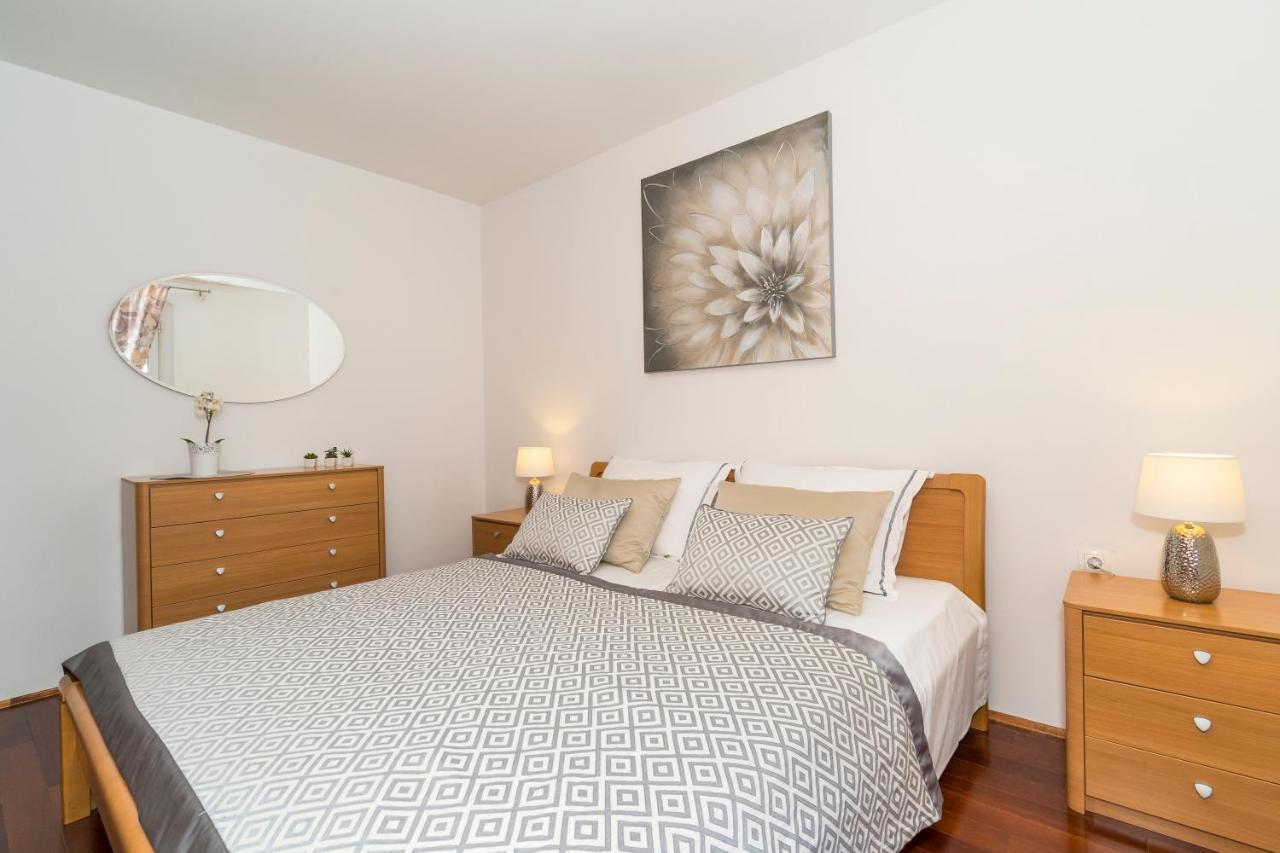 In Old Town With View Apartment *