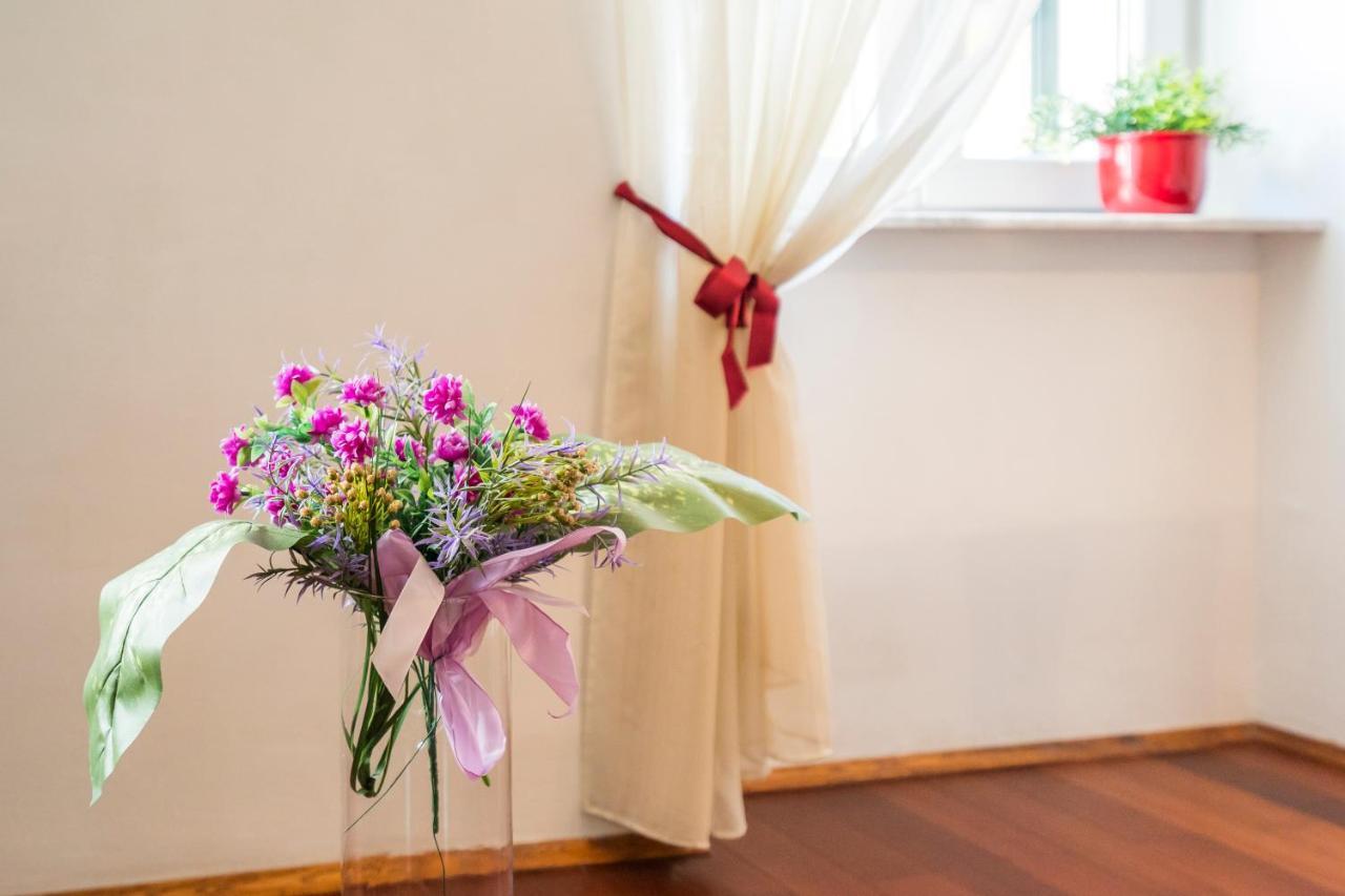 Apartman In Old Town With View *