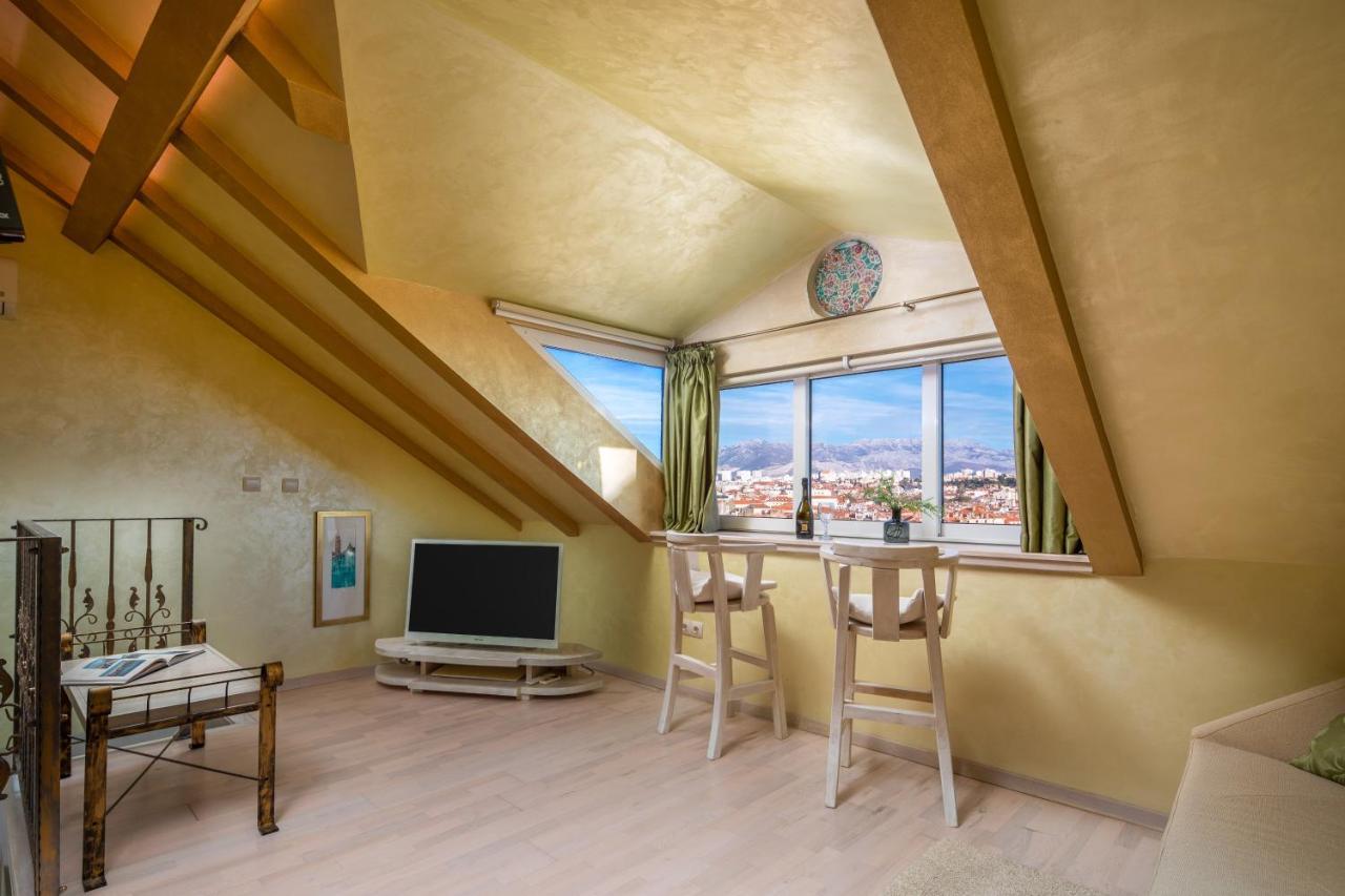 Royal Varos Apartment