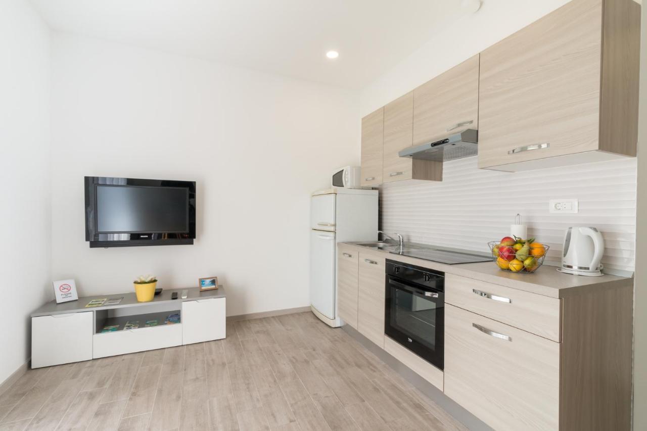 Lusani Apartment *