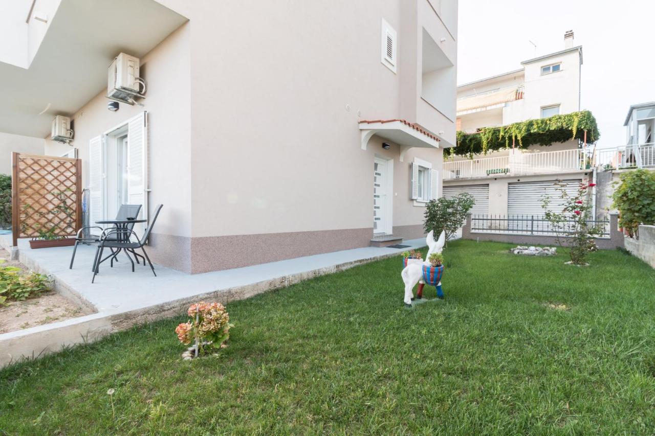 Lusani Apartment Split