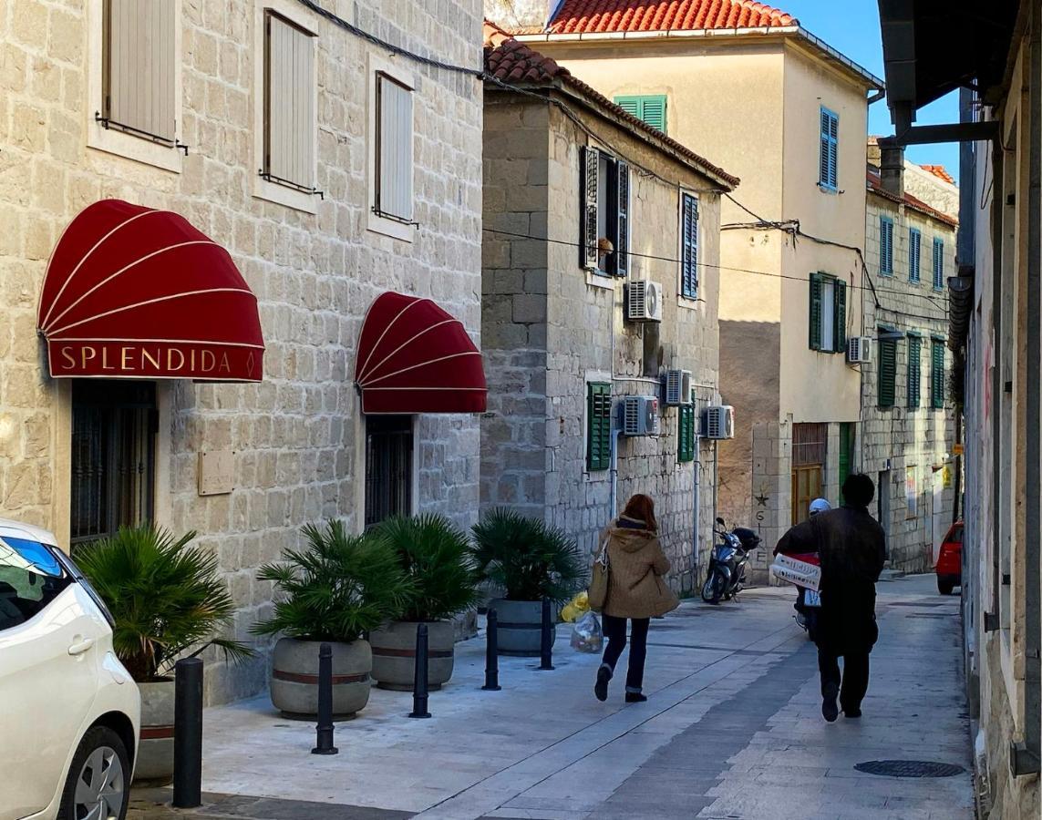 Guest house En-suite Iris On Rokova Street - 5 Min Walk To The Old Town Of Split