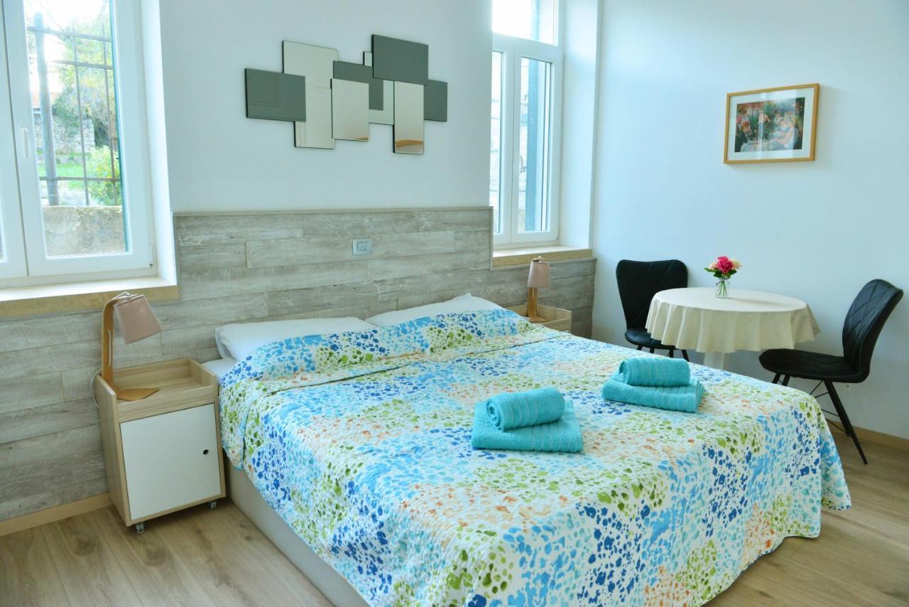 18m² Appartement, Met 1 Privé Badkamer In Stadscentrum Gasthuis Split