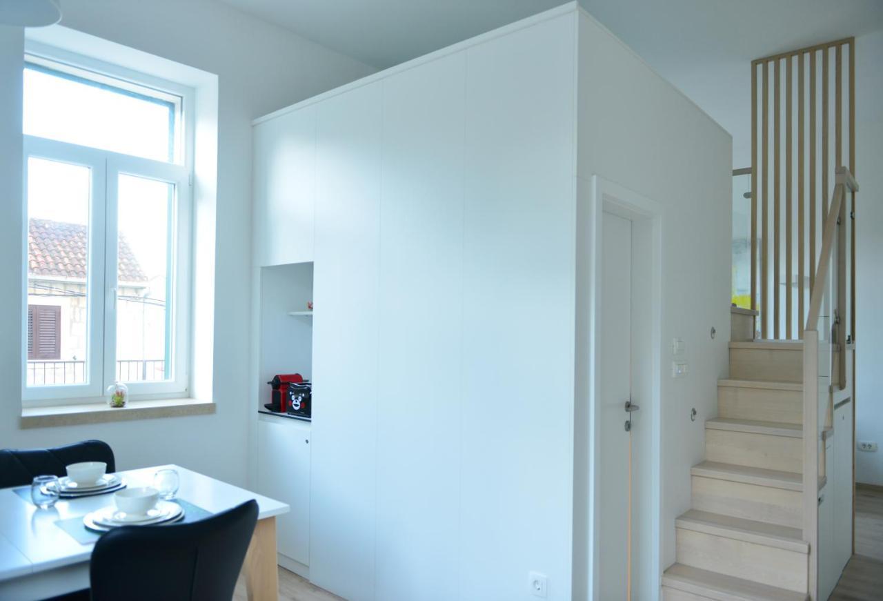 Apartment Orchard On Rokova St - 5 Min Walk To The Old Town Of