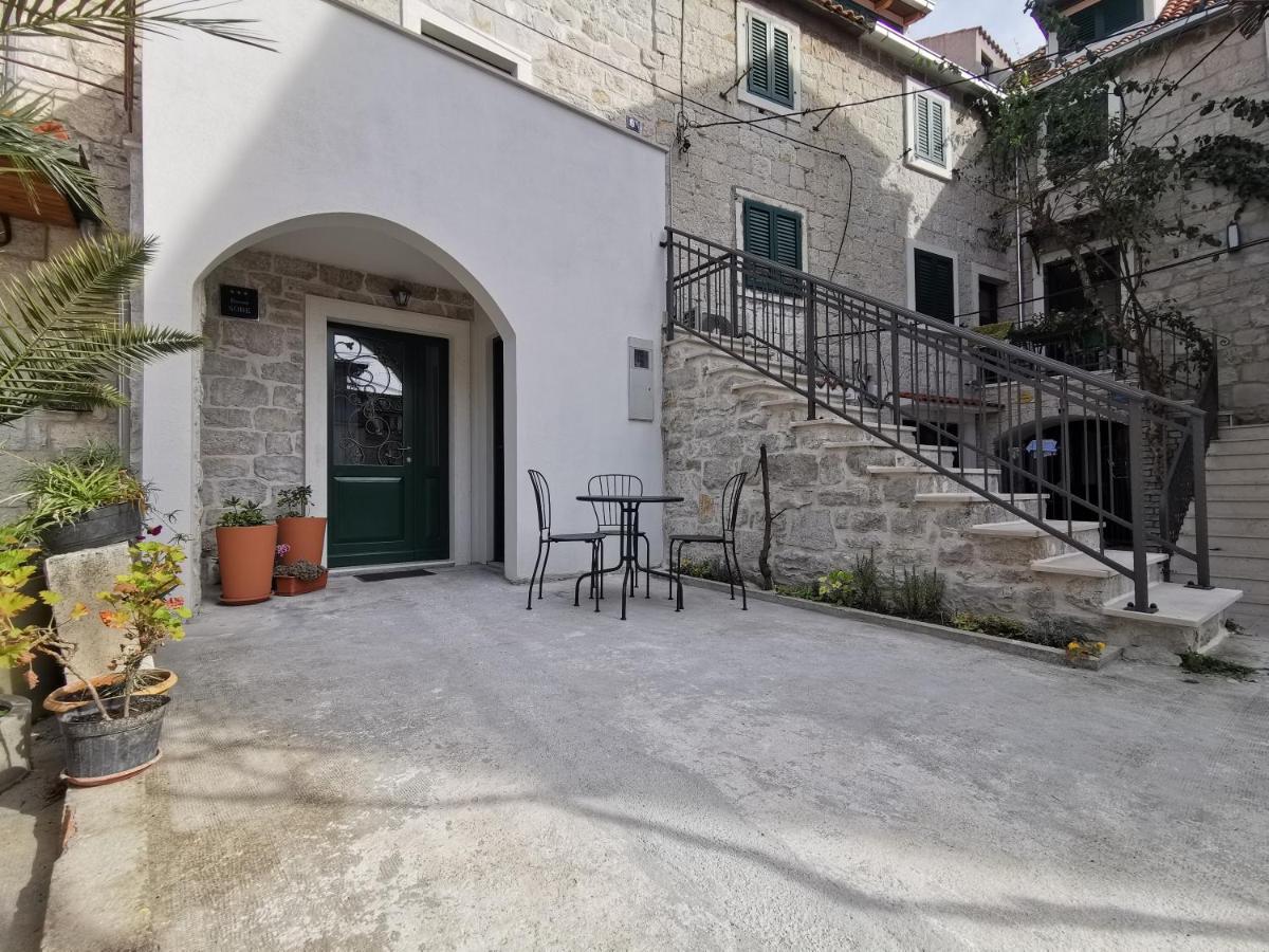 Fjaka Boutique * Split