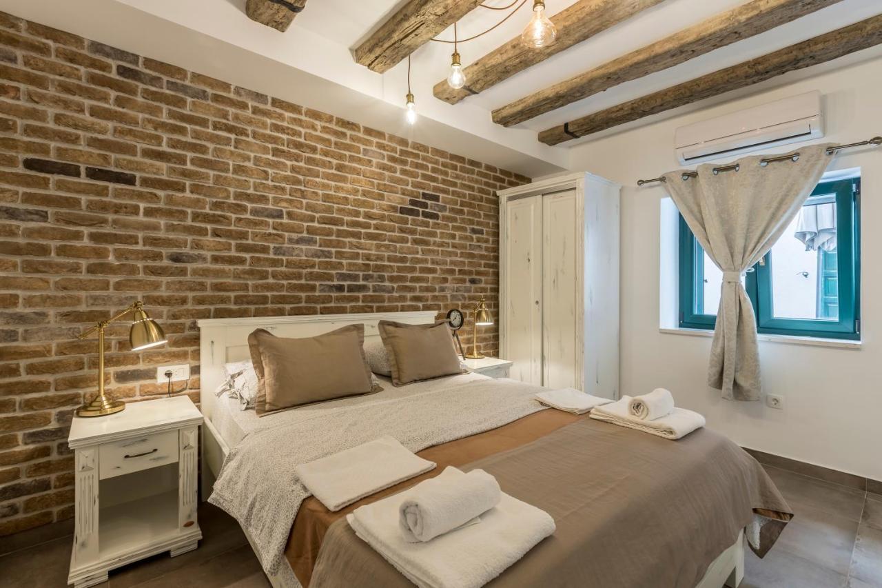 Apartment Insula