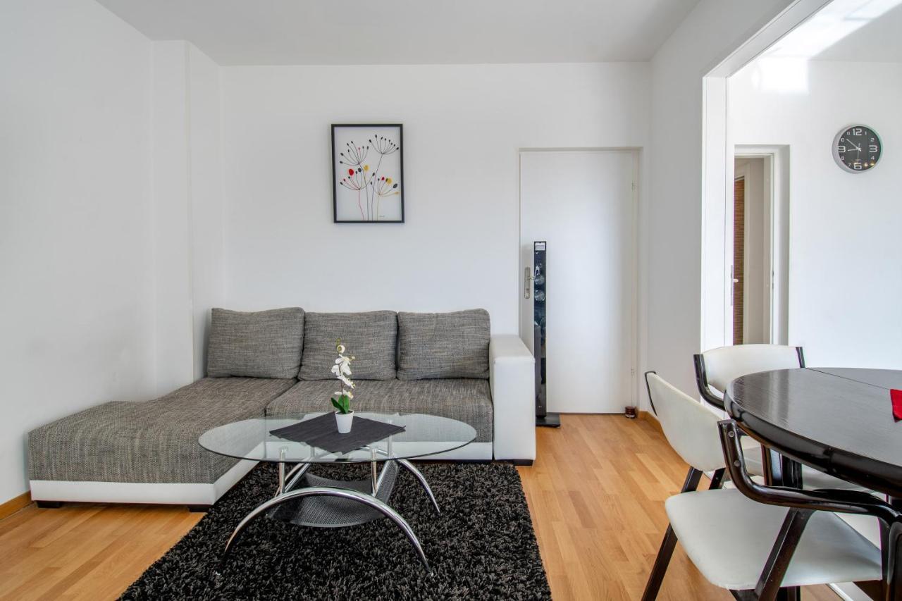 Apartment Rooms&apartments Zelux Split