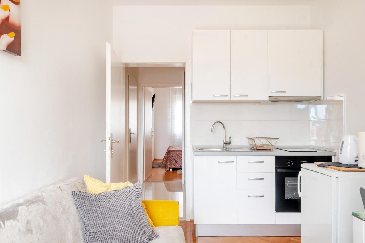 Apartment Rooms&apartments Zelux *