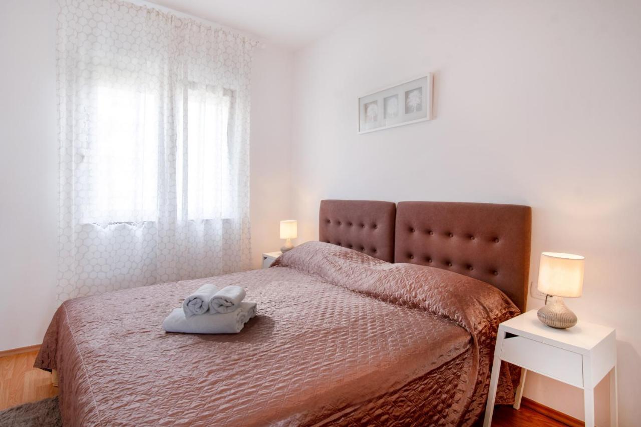 Apartment Rooms&apartments Zelux