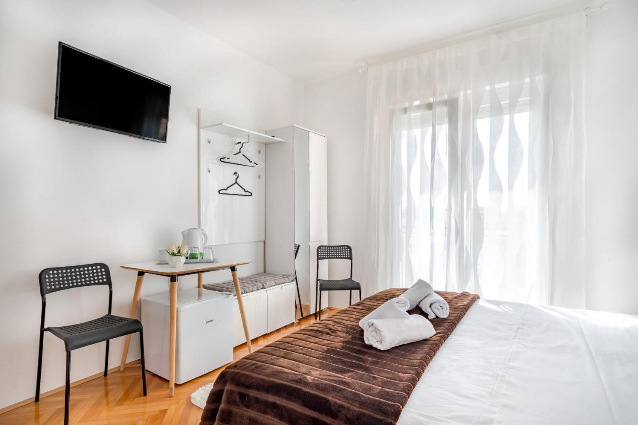 Apartment Rooms&apartments Zelux