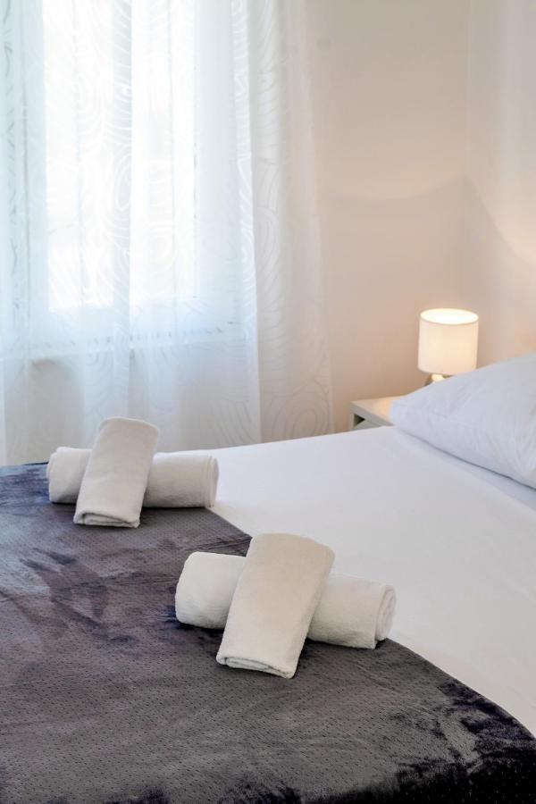 Apartment Rooms&apartments Zelux Split