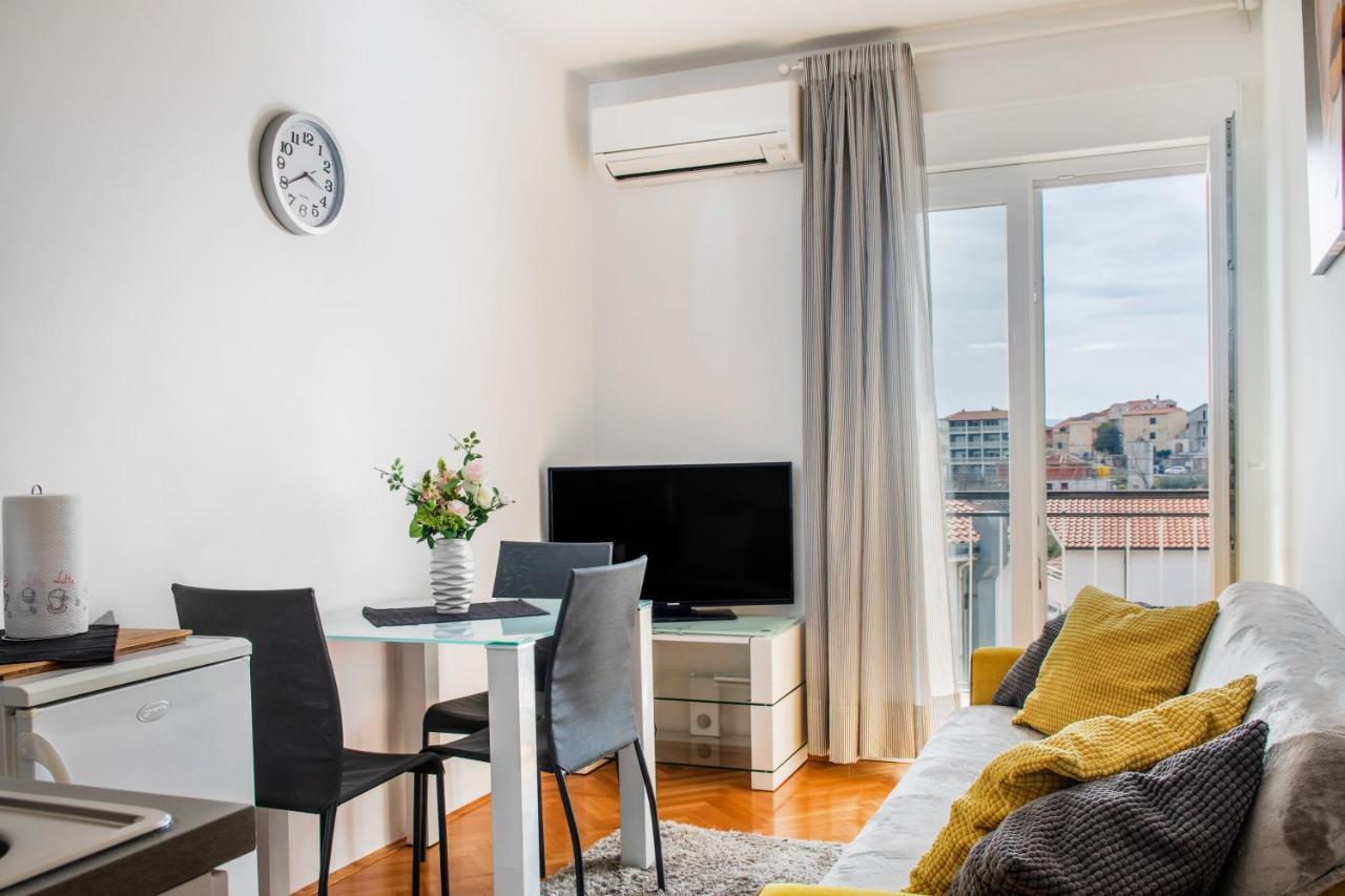 Apartment Rooms&apartments Zelux *