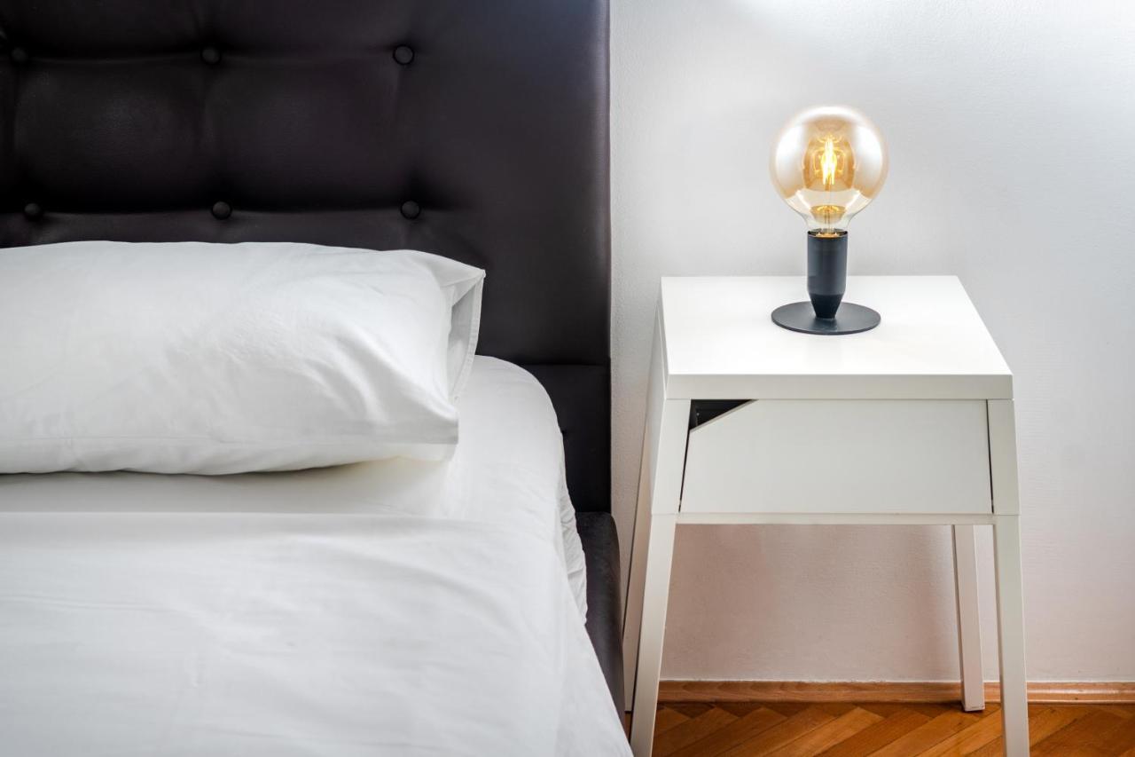 Rooms&apartments Zelux *