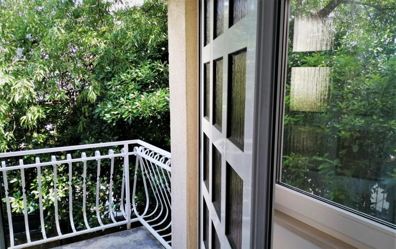 Symphony Veranda: Modern, New * Split