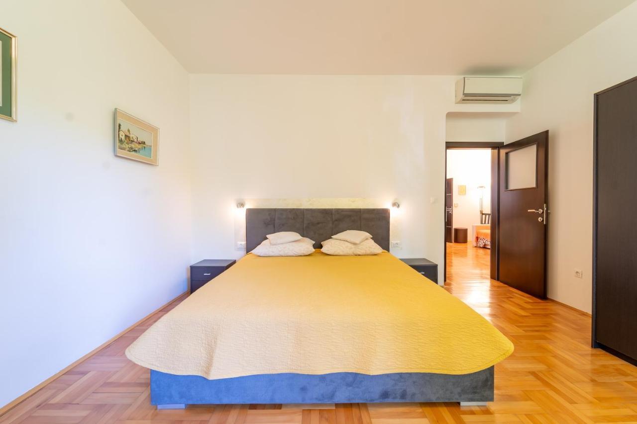 Apartment Naja *