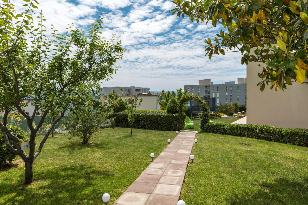 Sunny Garden