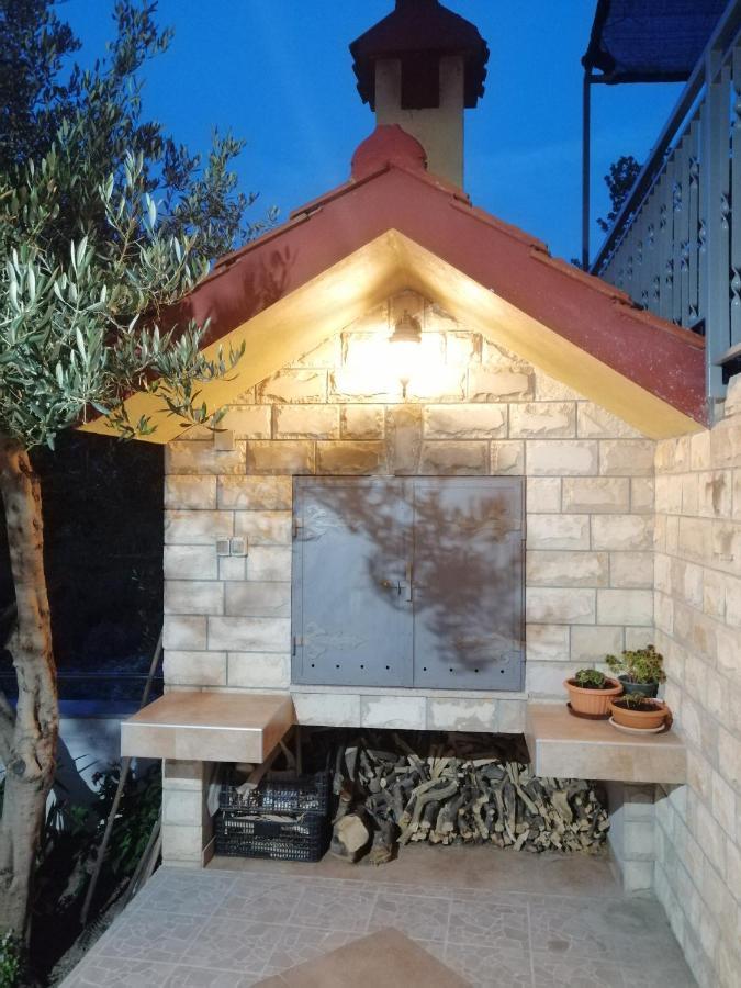 Apartment Antonia Nakic -stobrec Split