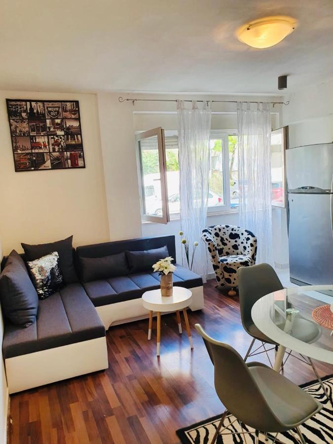 Mamas V Place Apartment *