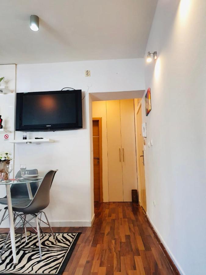 Apartment Mamas V Place Split