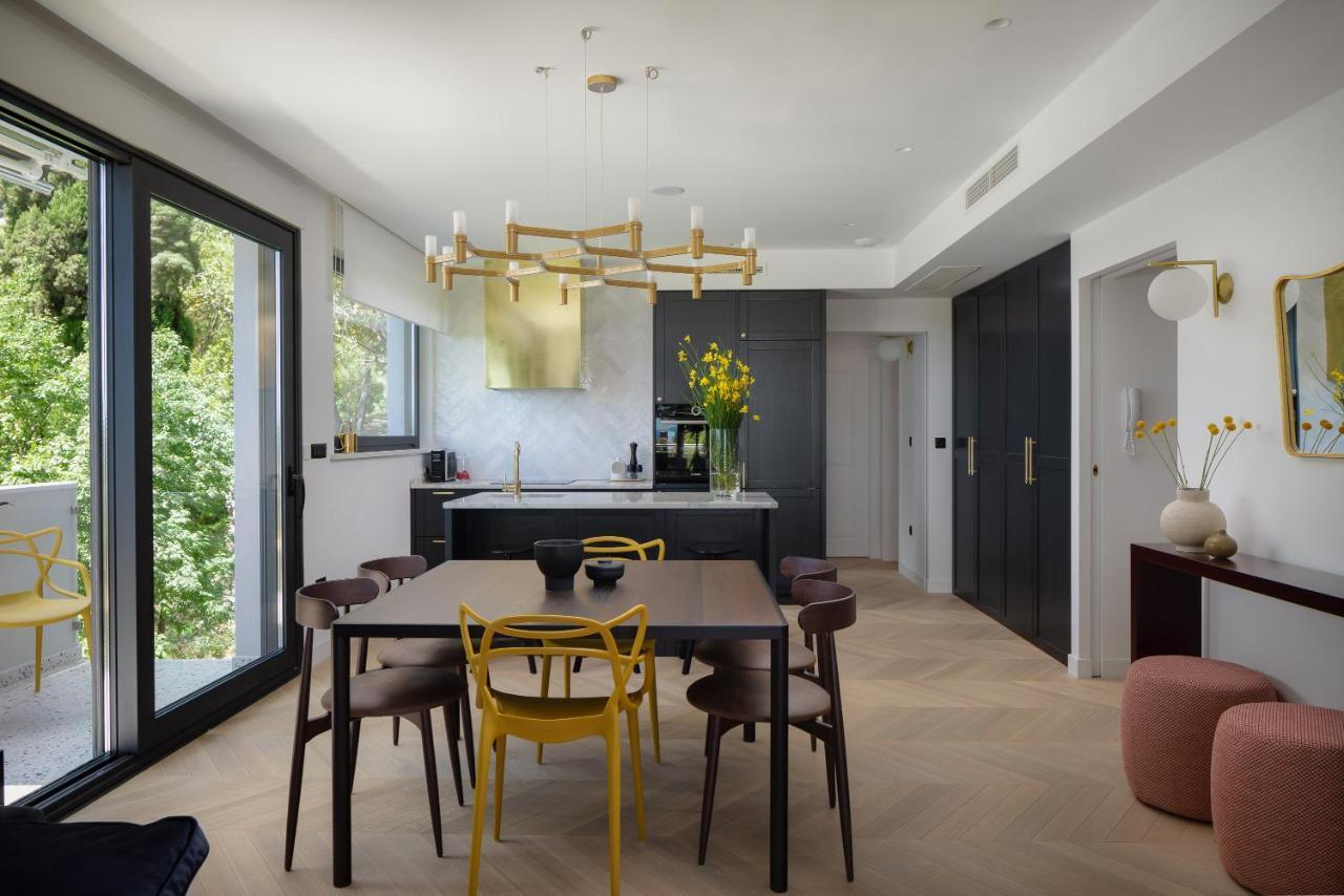 By Splendida Palace Apartman