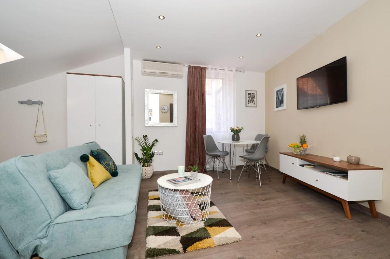 Old Town Apartment