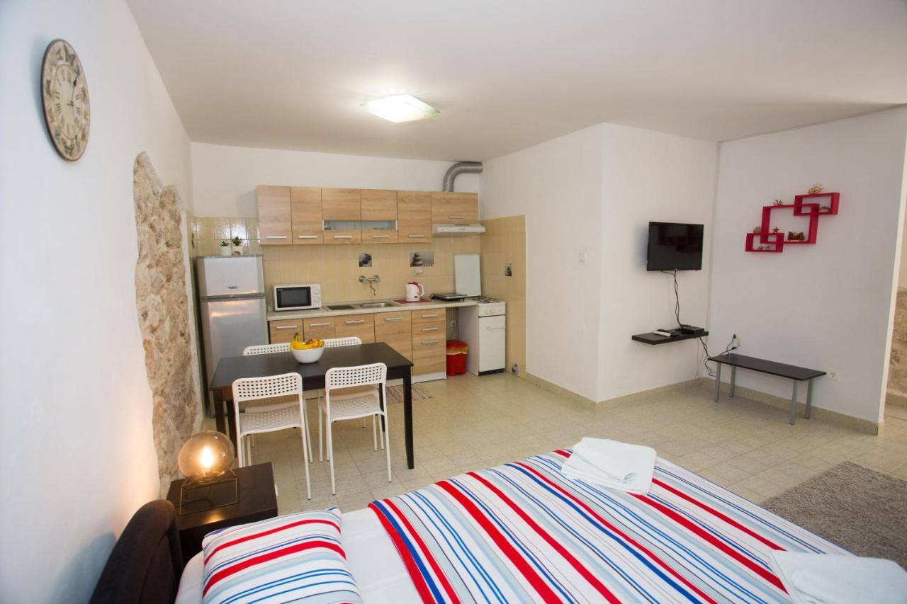 Centar Nina Apartamento *