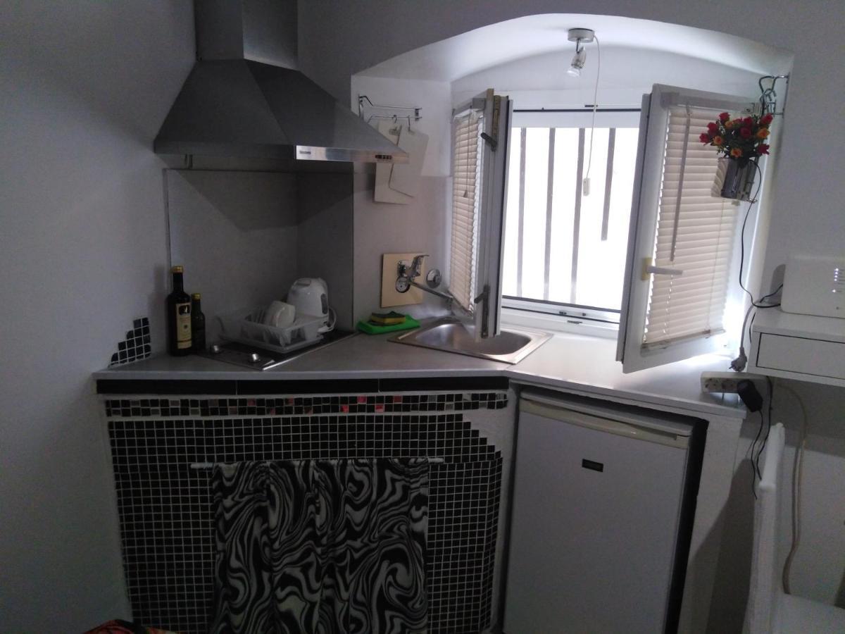 Irisha Apartment *