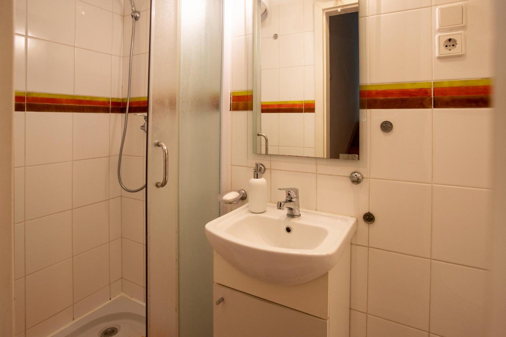 Gasthof Cozy With Own Bathroom In The Old Town *
